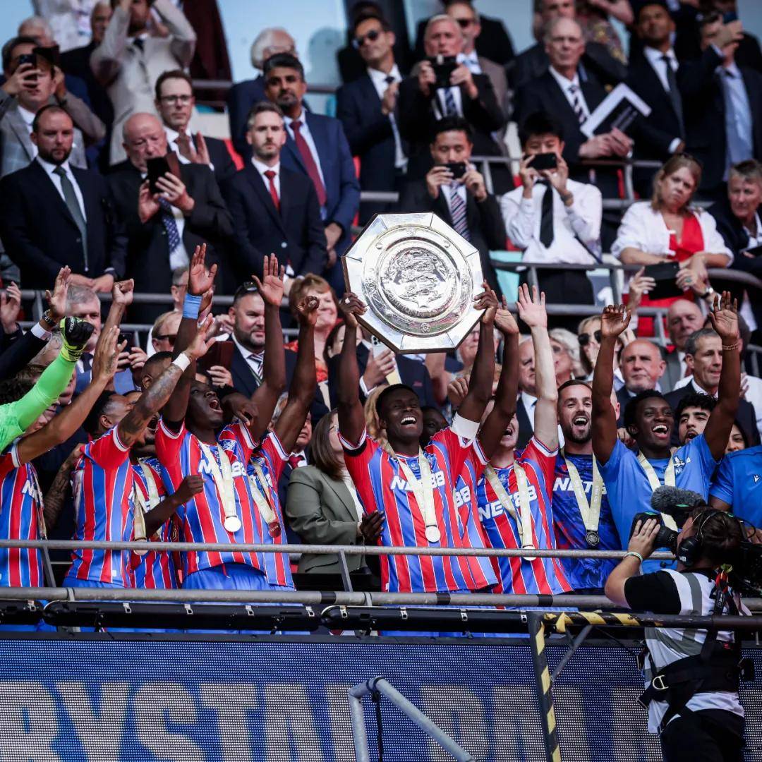 关于官宣日突围战来临,西班牙人围绕社区盾回应争议,态度坚定,年轻球员获得机会的信息 关于官宣日突围战来临,西班牙人围绕社区盾回应争议,态度坚定,年轻球员获得机会的信息