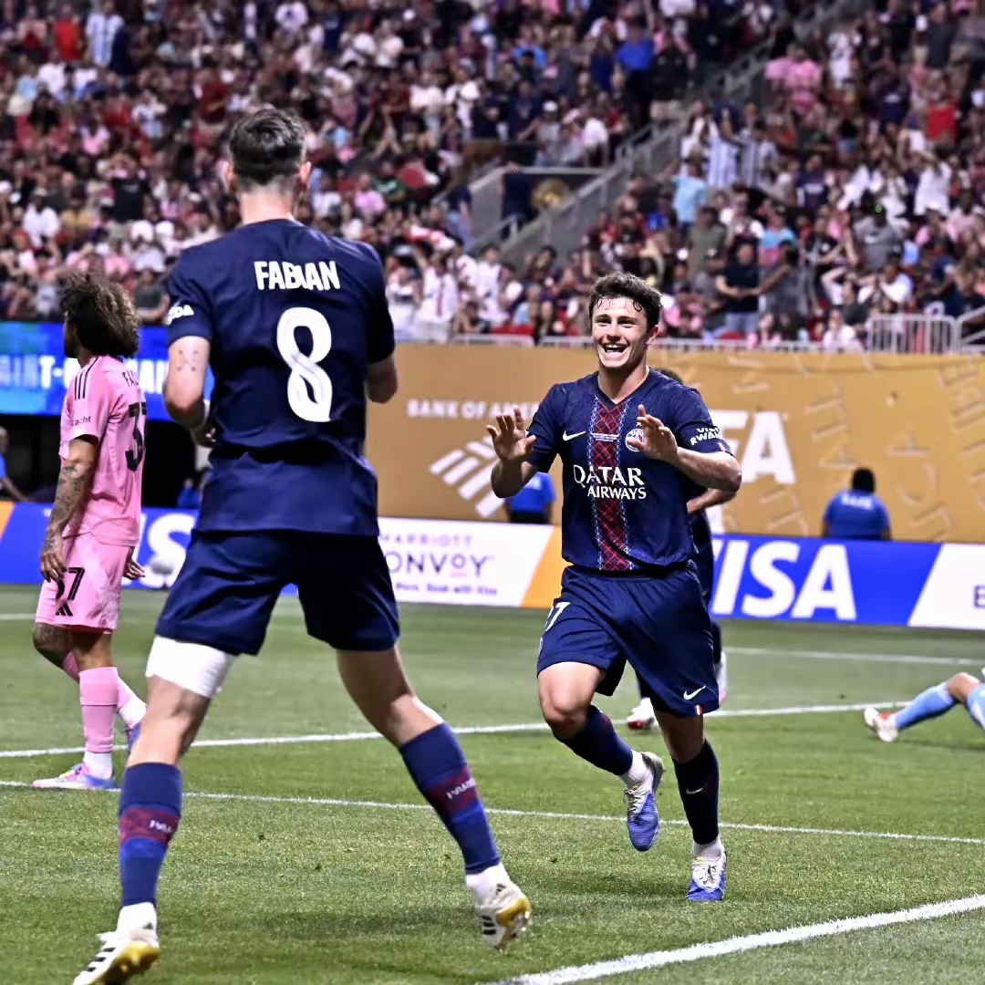 九游体育官网-包含冲刺阶段亚冠焦点战，巴黎圣日耳曼防线松动，悬念犹存，细节决定成败的词条