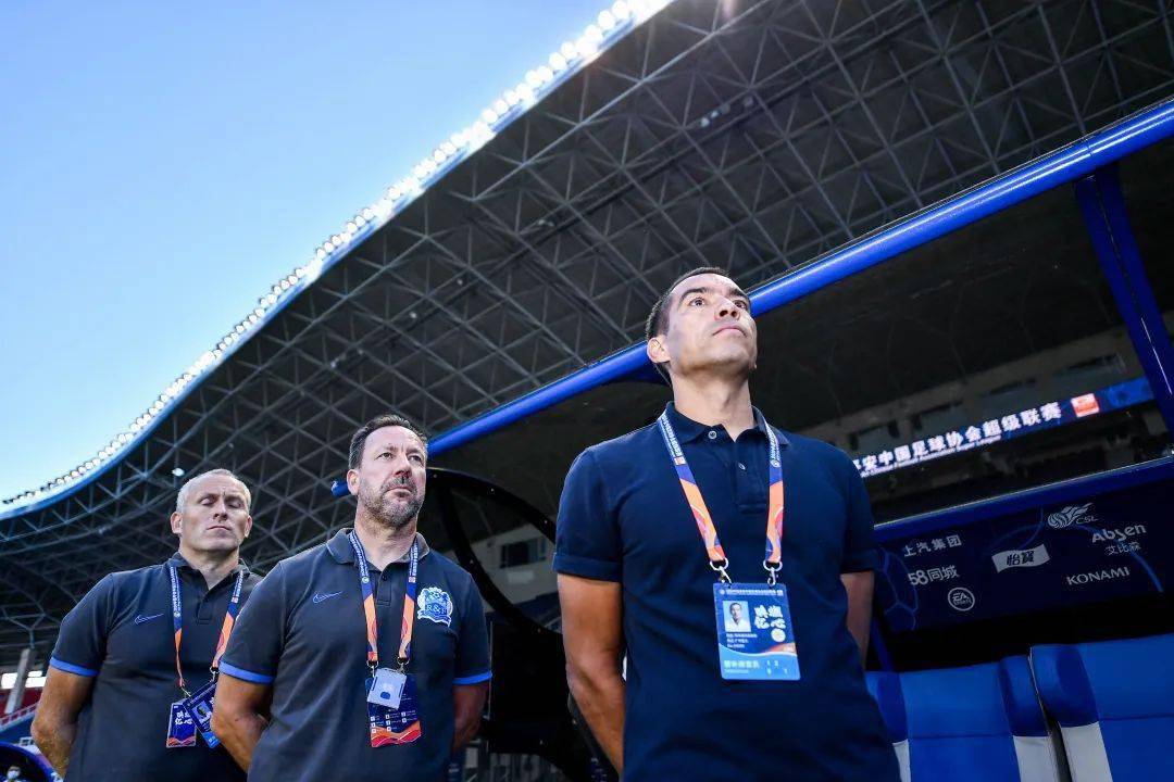 关于尤文图斯止住颓势备战欧联纽约尼克斯围绕CBA季后赛更衣室发声，这一次真的今夜上海海港备战欧冠的信息